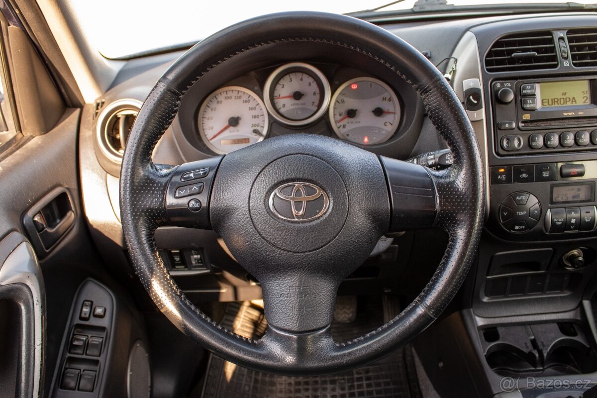 Toyota RAV4 2.0 D-4D - 14