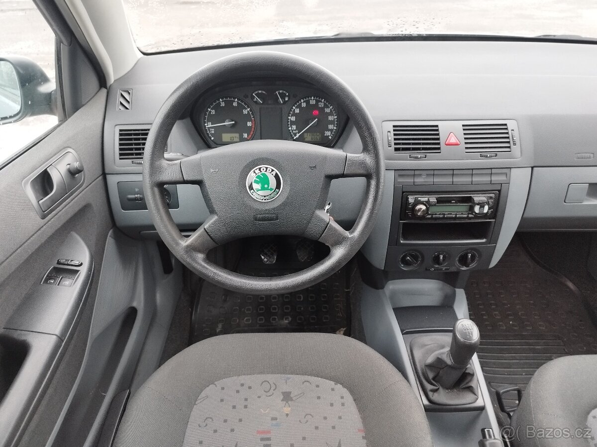 Škoda Fabia 1.2 HTP kombi - 14