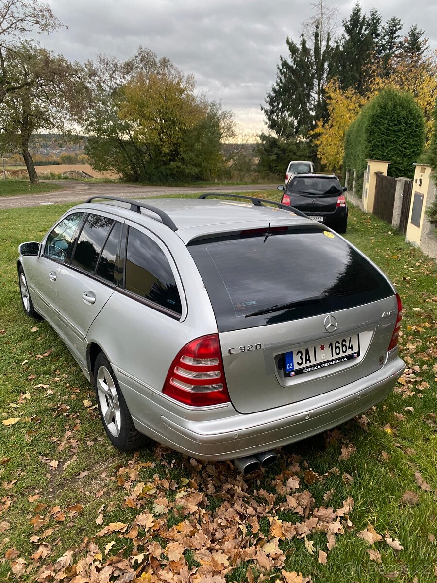 Prodám Mercedes-Benz C 320 4MATIC (W203), LPG - 14