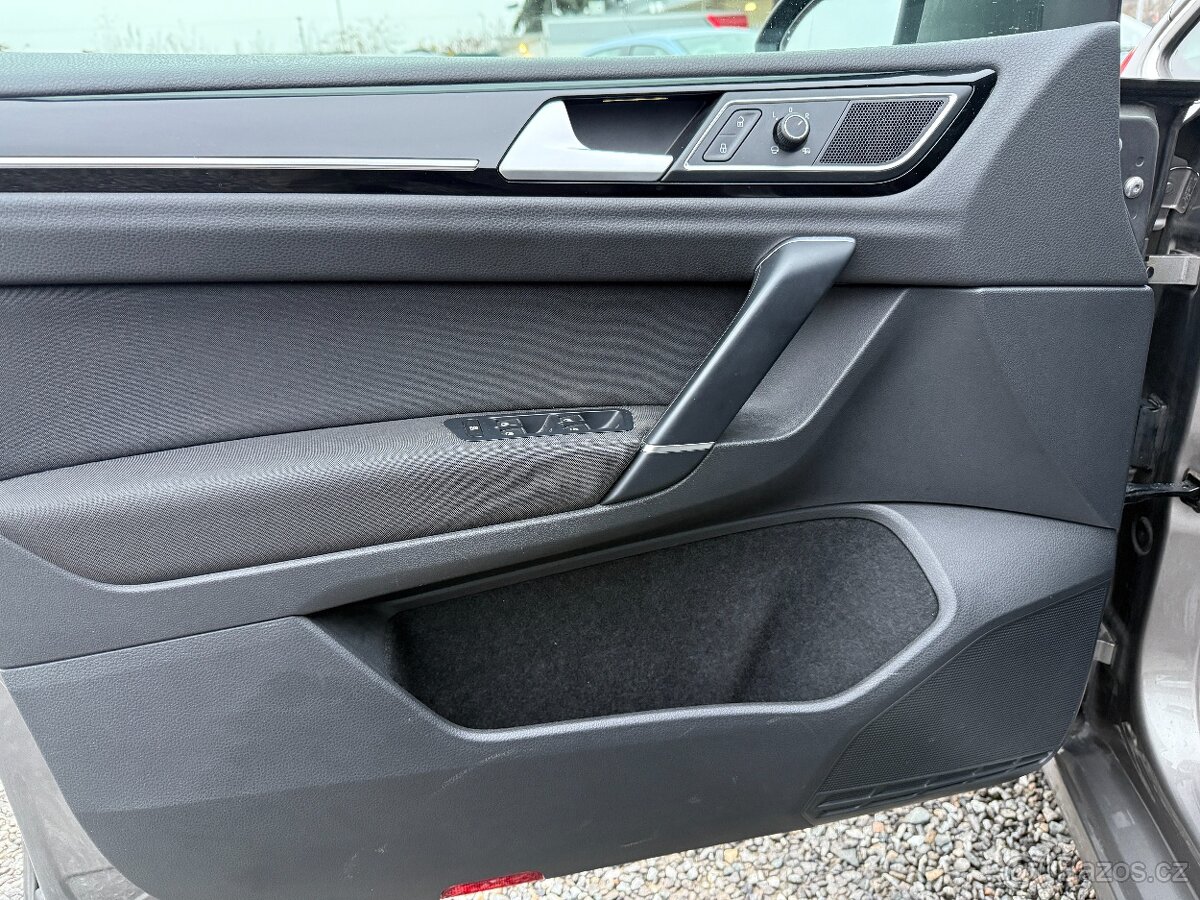 Volkswagen Golf Sportsvan 2.0TDi Highline 110kW 2015 - 14