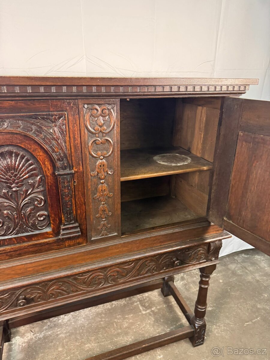 Starožitné komody (136006) - 14