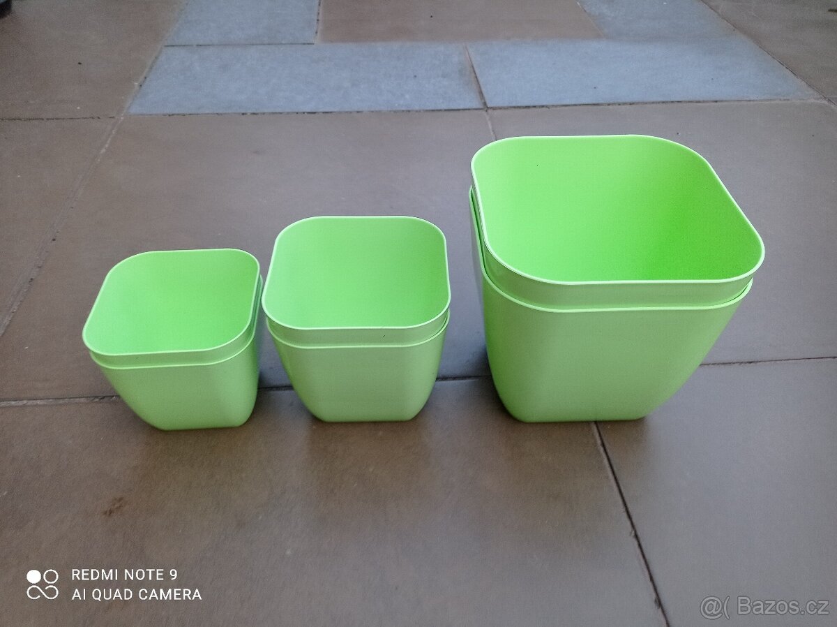 Květináče, keramické figurky - 14