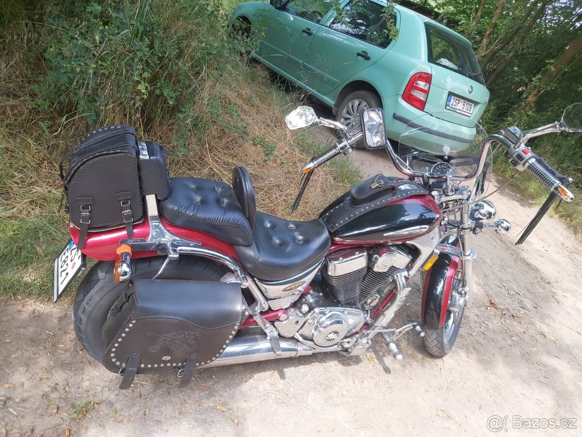 Suzuki Intruder VS 1400 - 14
