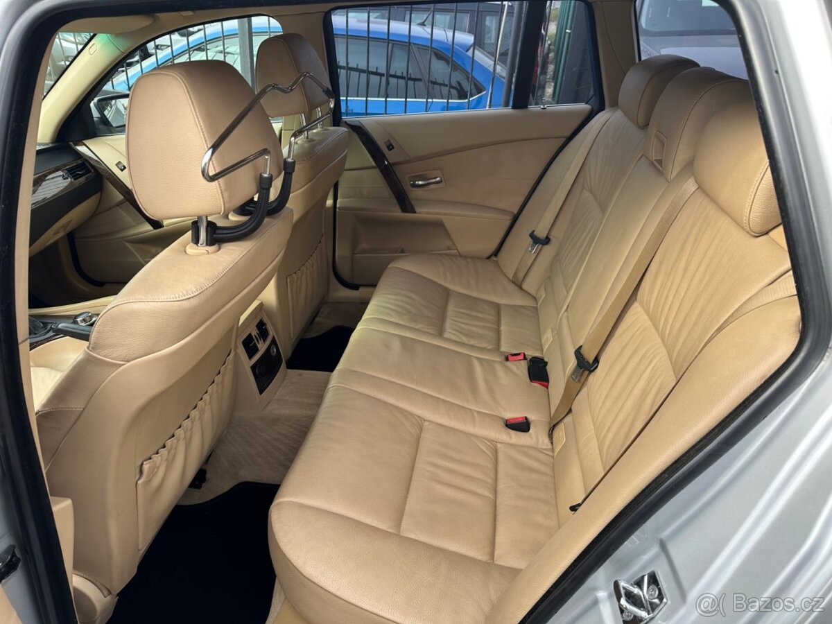 BMW Řada 5 530Xd PĚKNÝ STAV - 14