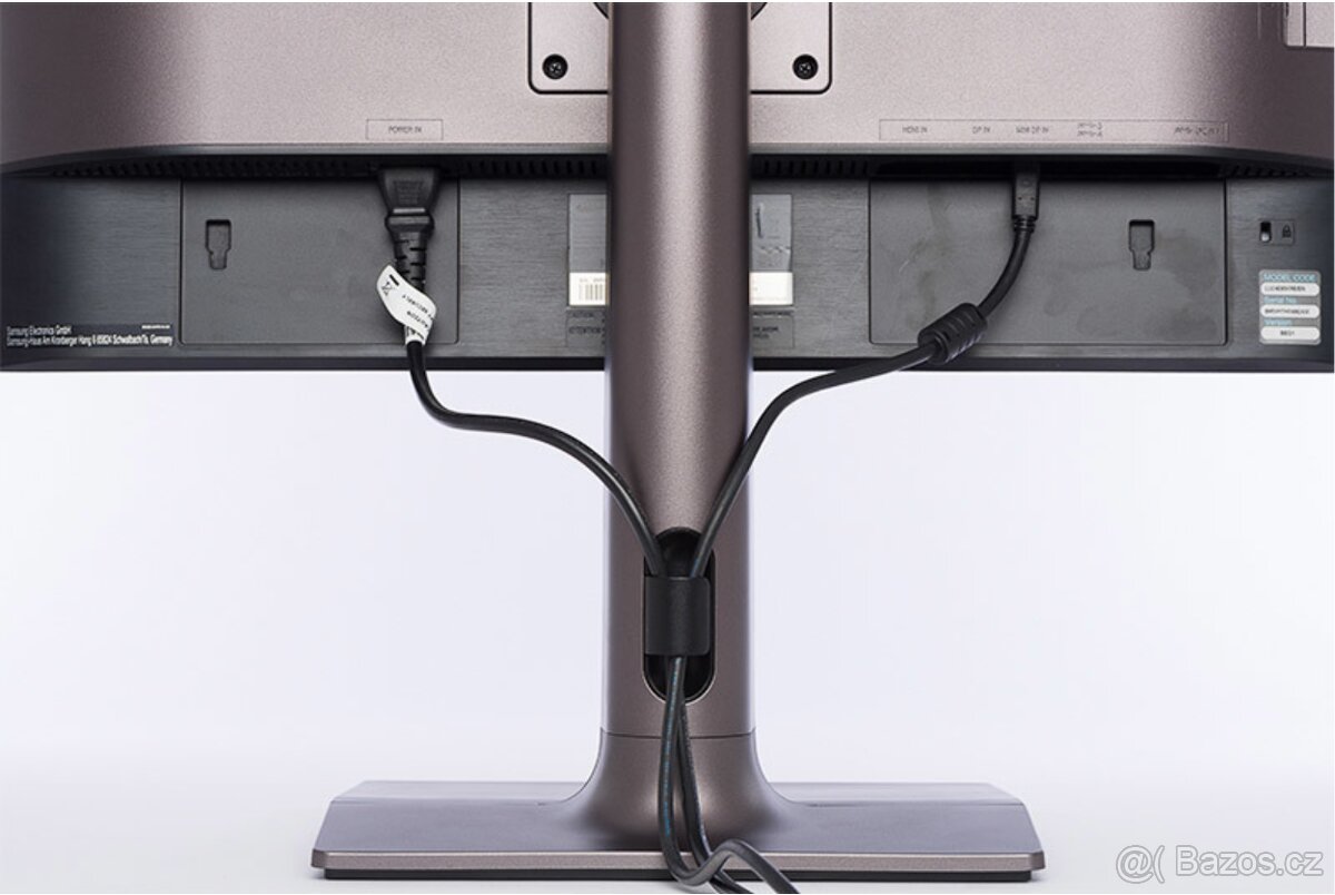 Monitor 24" Ultra HD SAMSUNG U24E850R - 14