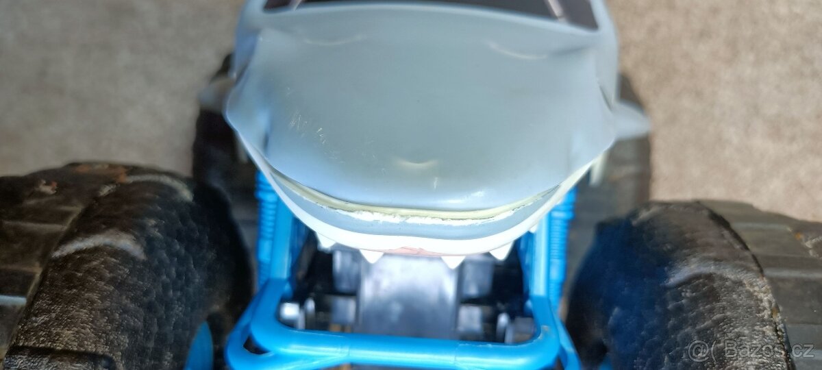 RC Monster Jam Megalodon Storm od Spinmaster - 14