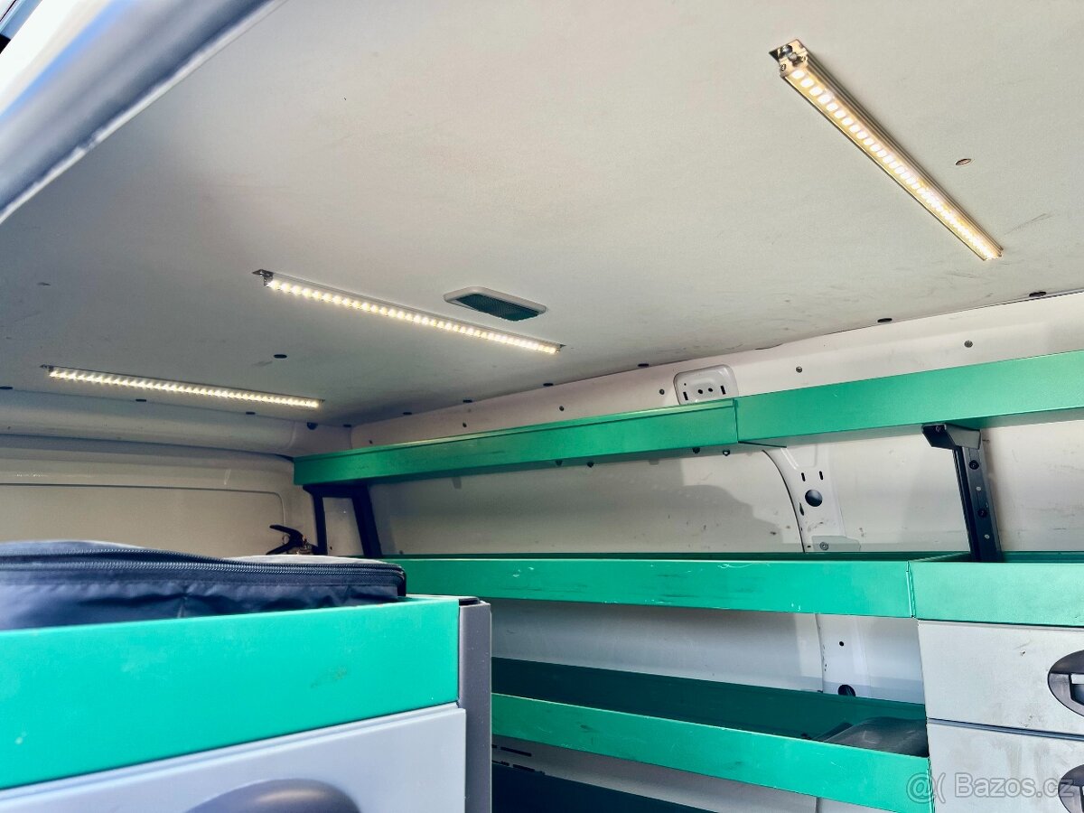 Volkswagen Caddy 2,0 TDI 4MOTION MAXI webasto / 2016 - 14