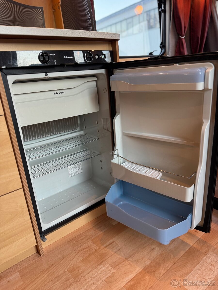 Dethleffs Camper 510 ~ francouzská postel - 14