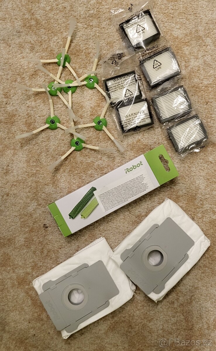 iRobot Roomba i7+ se stanicí Clean Base + příslušenství - 14