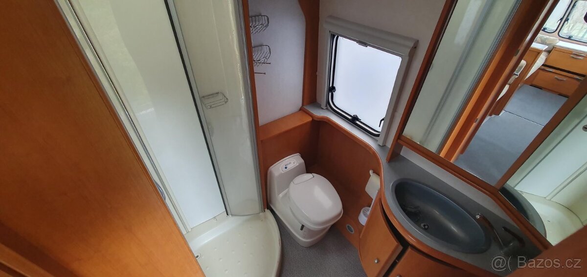 Anglický karavan LMC GEIST Xklusiv XK535 - 14