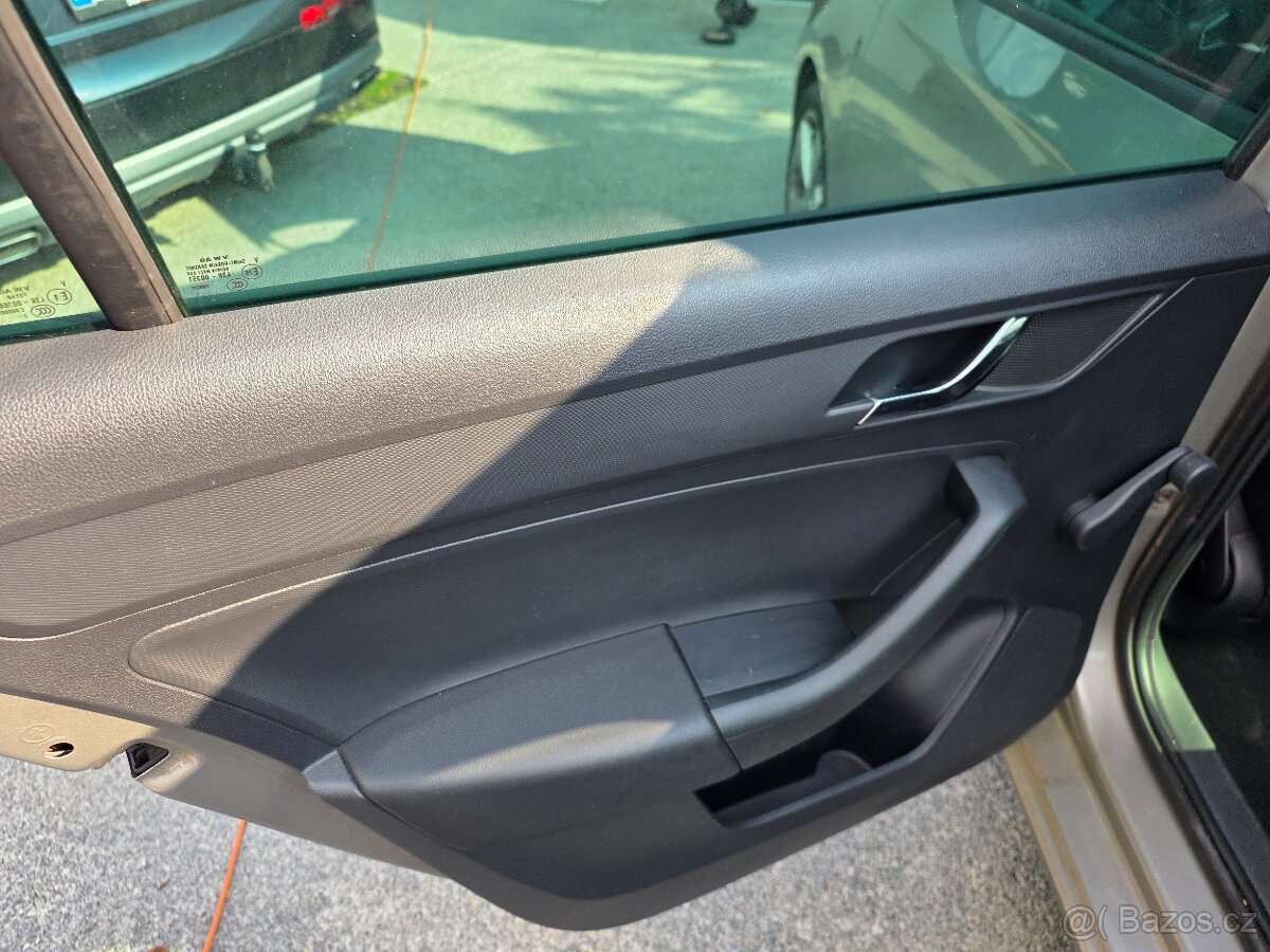 Škoda Rapid 1.2tsi, CZ, digi klima - 14