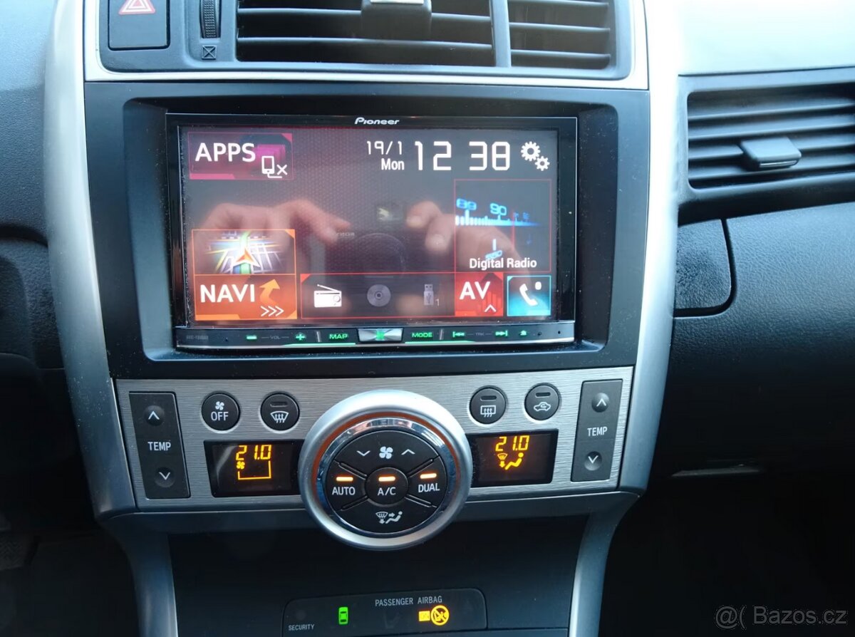 Toyota Verso Edition 1.8i benzín 108kw - 14