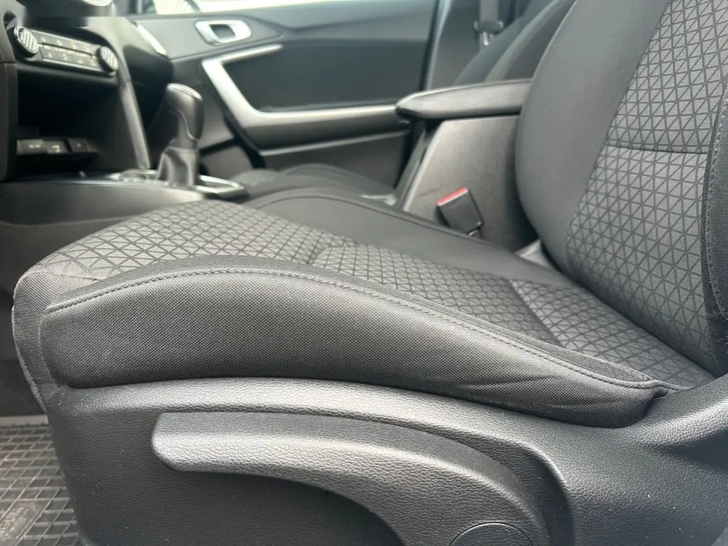 Kia Cee´d, 1.6 CRDi 100kW/1.Maj./DPH/ČR - 14