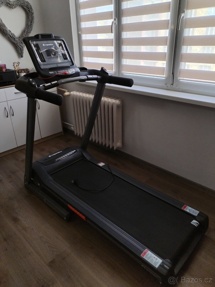 Robustní běžecký pás AKAMAR InSPORTline - 14