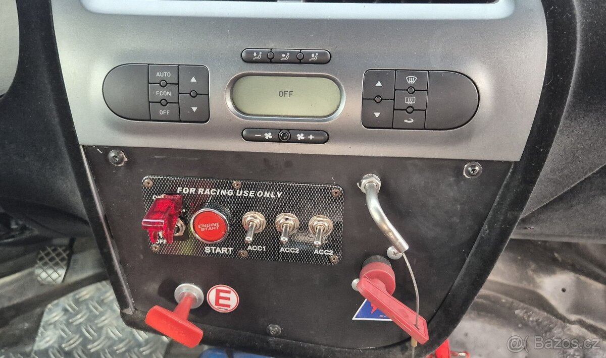 Seat Leon FR 2.0TDI Závodní speciál pro závody do vrchu - 14