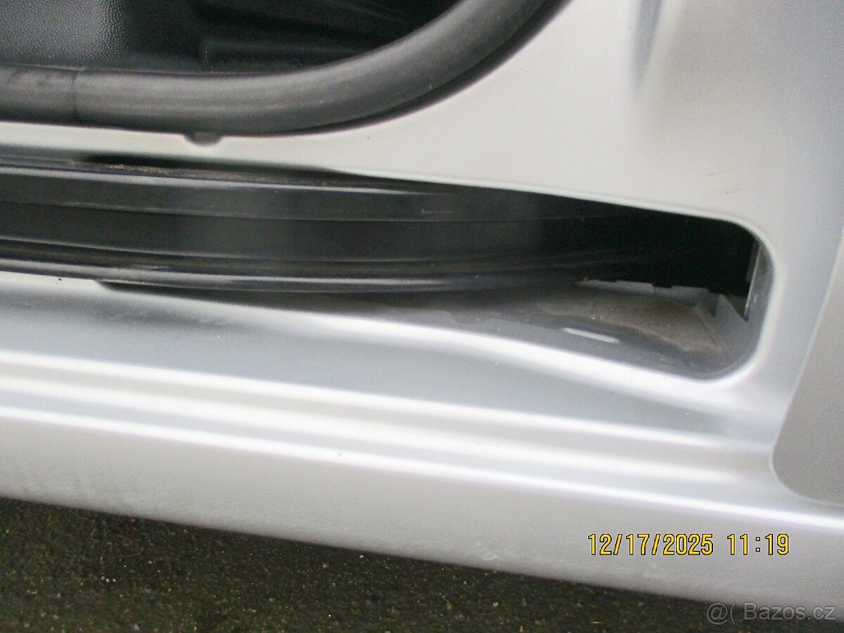 Peugeot Partner 1.6i TeePee 66kW ZADNÍ KŘÍDLA TAŽNÉ Z - 14