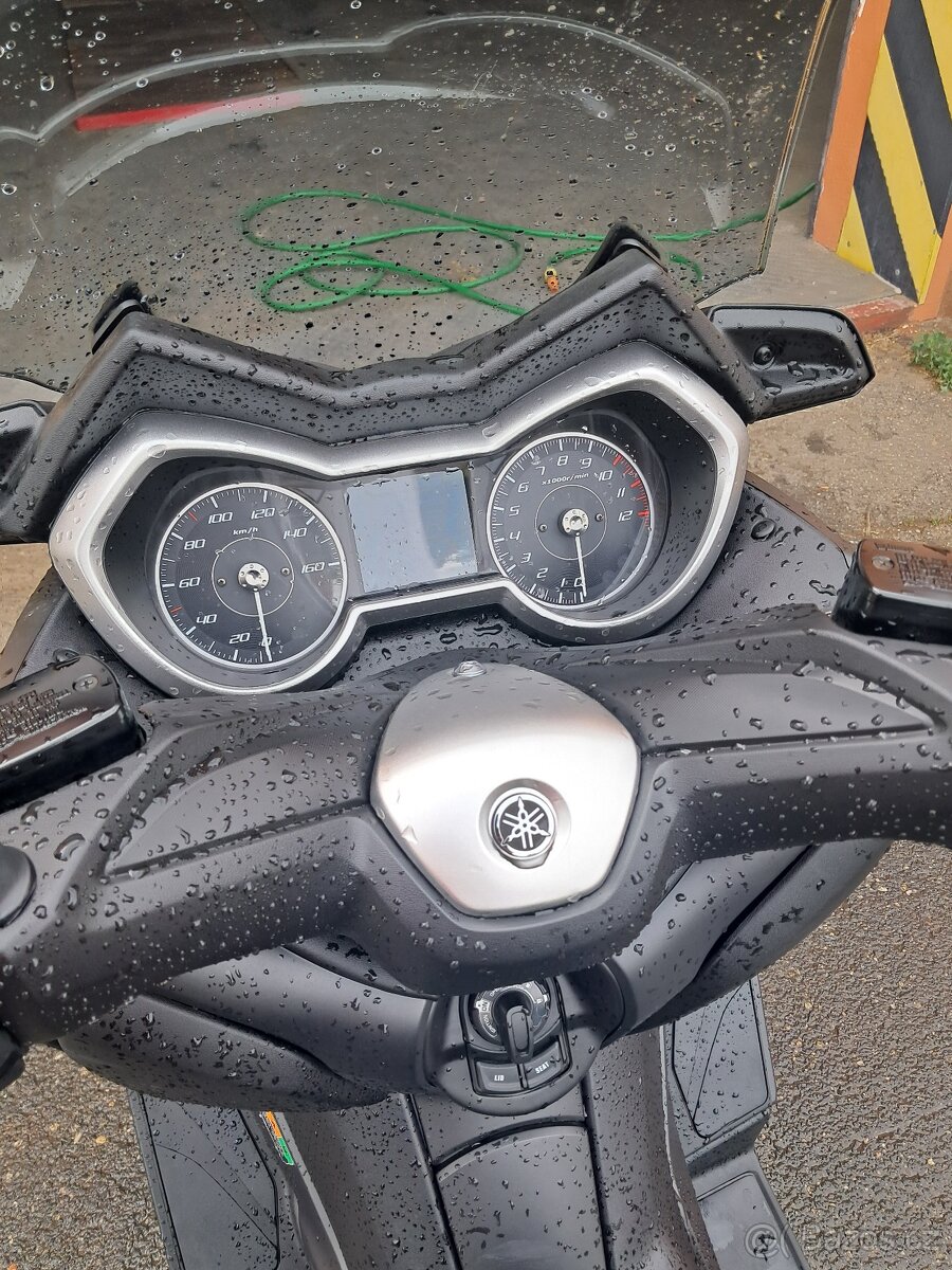 Yamaha Xmax 125 - 14