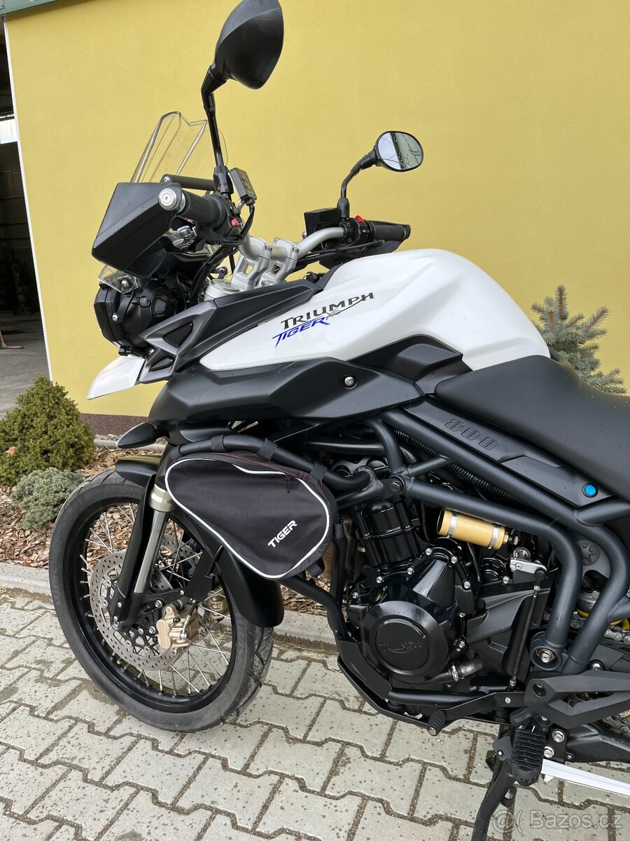 Triumph Tiger 800 XC - 14