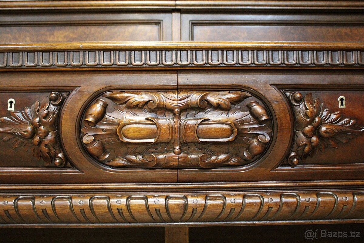 Starožitná neorenesanční knihovna s lavící - tlapy - 14