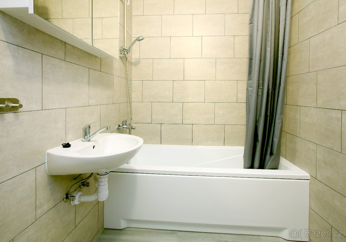 odolena voda3+kk ca. 71m2 osobni vlastnictvi/ bez realitky - 14