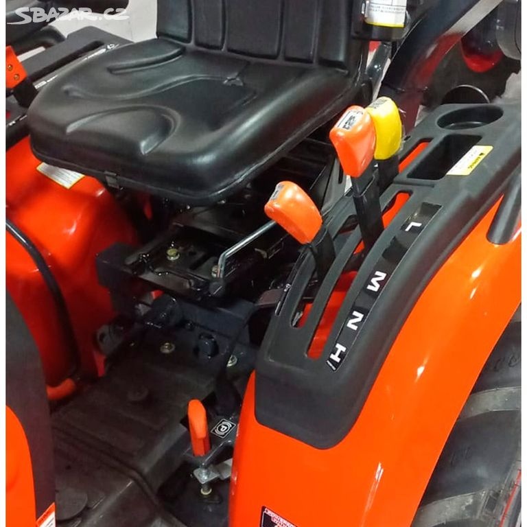 Malotraktor Avenger 26 4x4 - 14