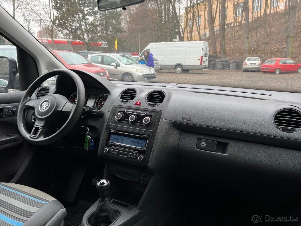 VW Caddy 1.2 TSI 77 kW 2x šoupačky 2011 klima serviska - 14
