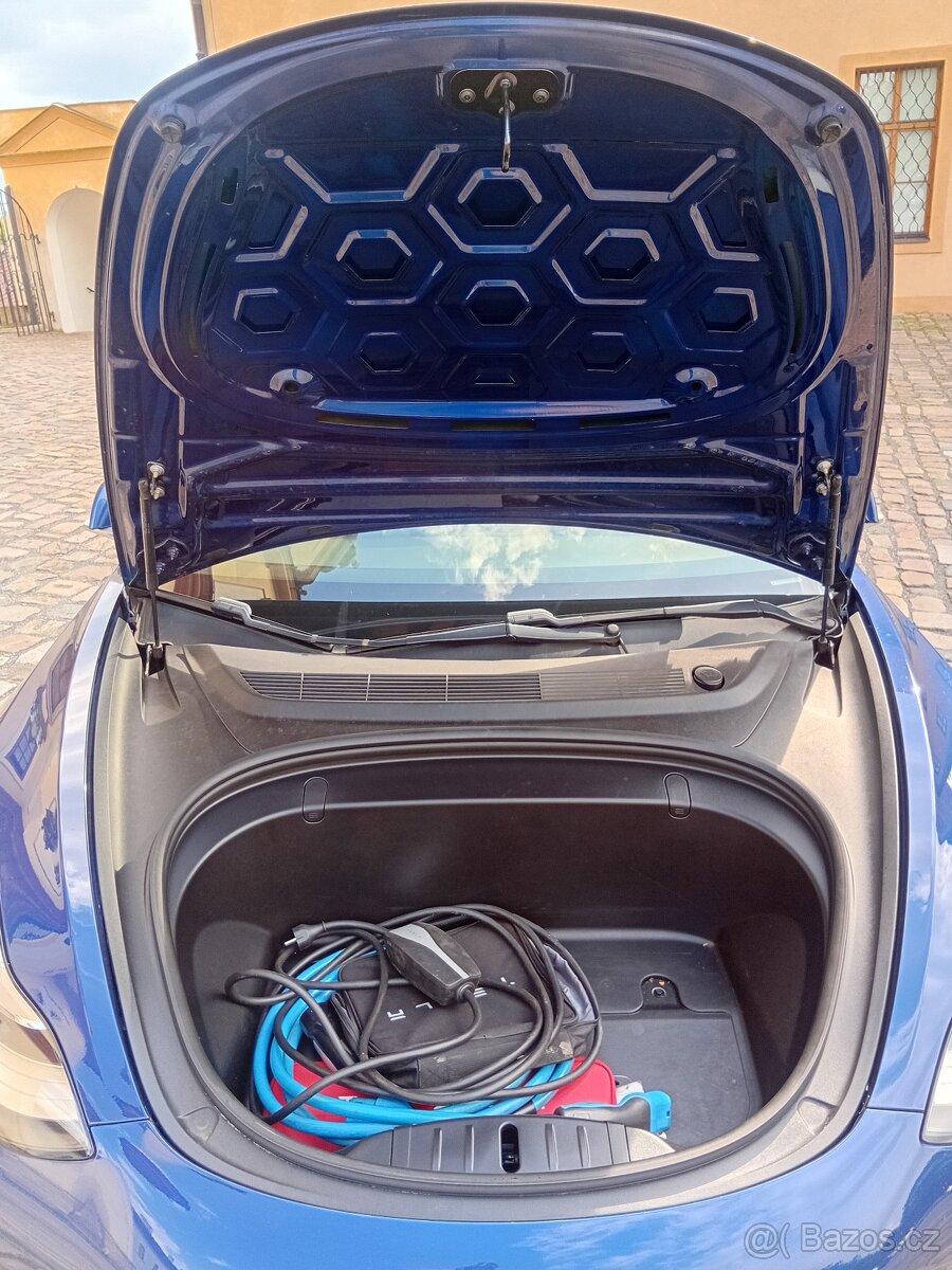 Prodám Tesla model 3 - 14
