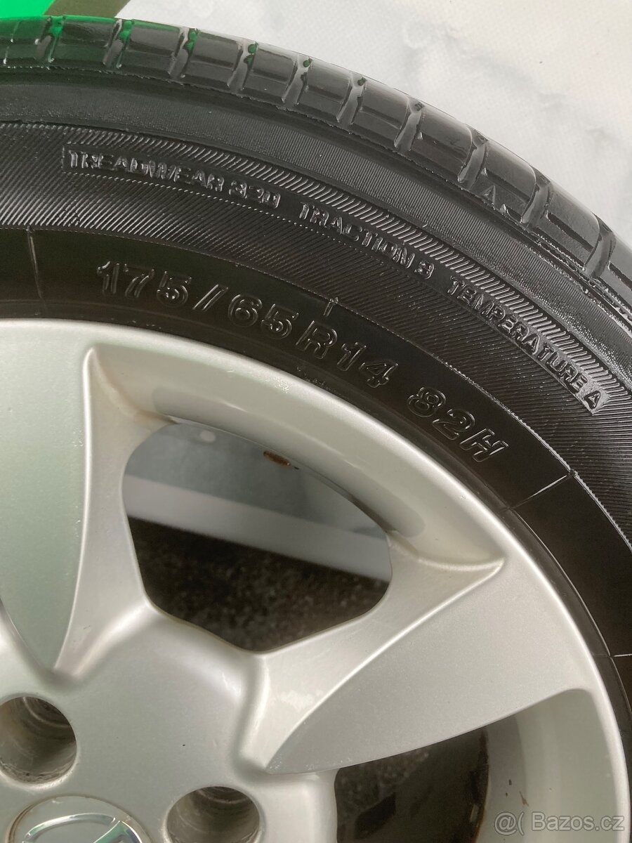 Prodám Mazda 2 1.3 55kw - 14