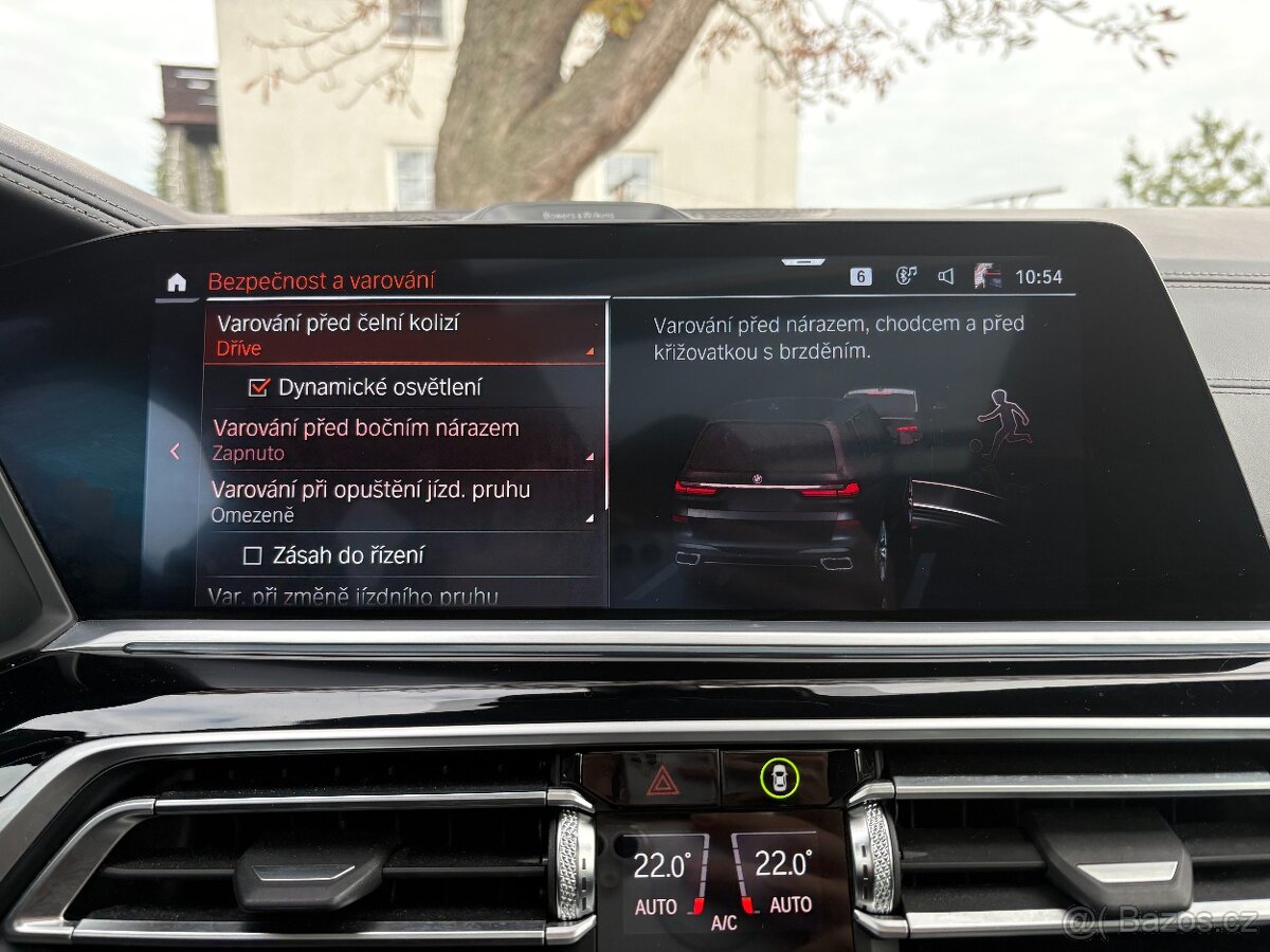 BMW X7 3.0 M50d DPH, 7MÍST, MAX VÝBAVA - 14