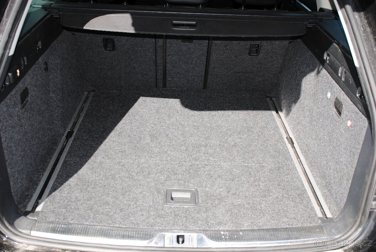 Škoda SUPERB 2 kombi 2.0TDi 125kW - 4x4 - manuál - 14