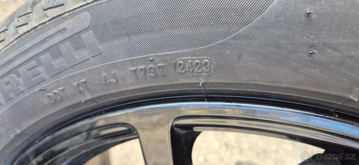 Originální Mercedes CLE AMG disky R18 + zimní Pirelli 245/45 - 14