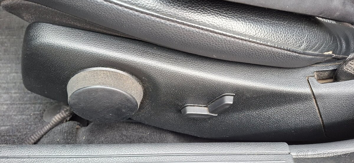 Prodám MERCEDES-BENZ Třídy C 320 CDI,4-MATIC - 14