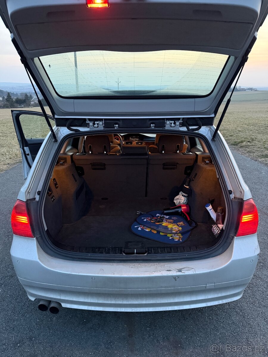 BMW E91 325i 160kw automat - 14