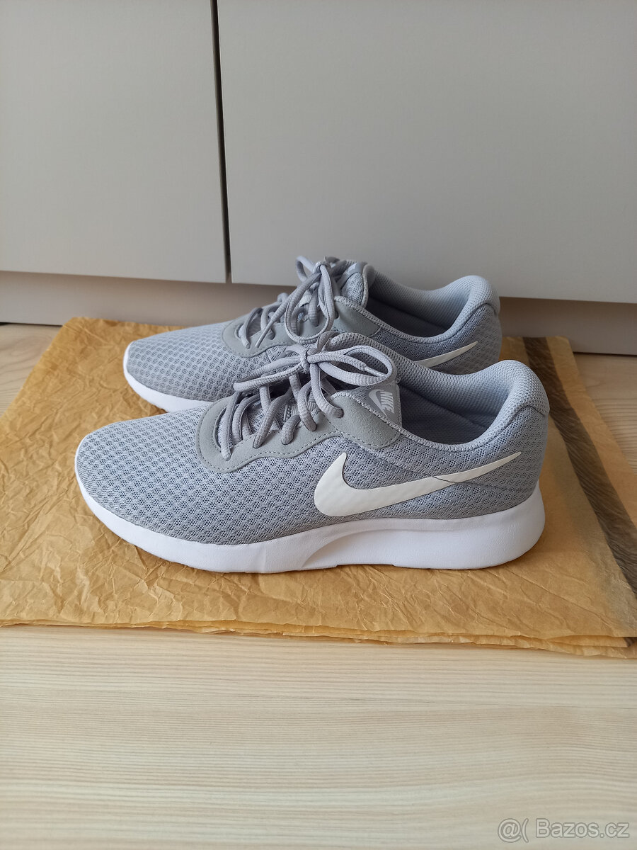 Tenisky NIKE TANJUN - velikost 40.5 - 14