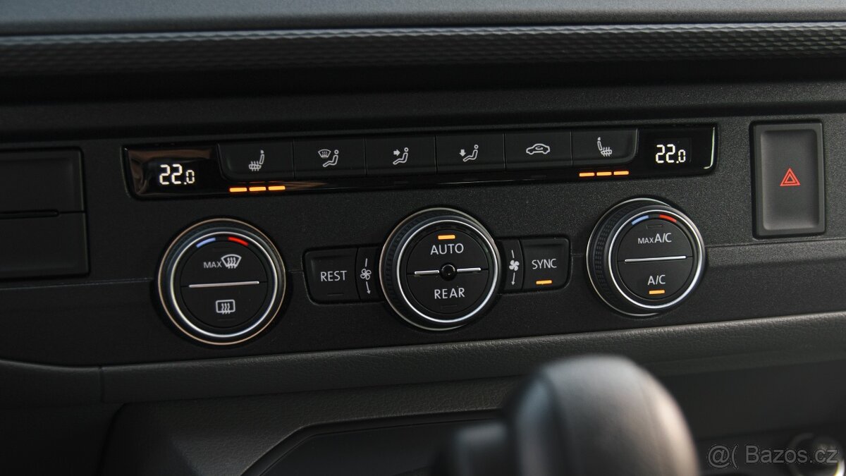 Volkswagen Caravelle, 2,0TDI/110kW DSG DPH 8.míst - 14