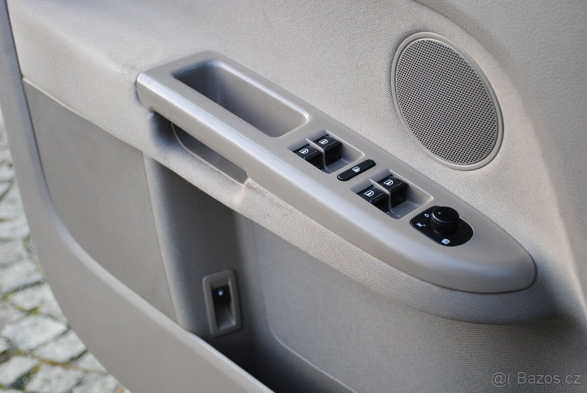 VW GOLF 6 PLUS 1.4TSi 90kW - naj. 136 000km - 14