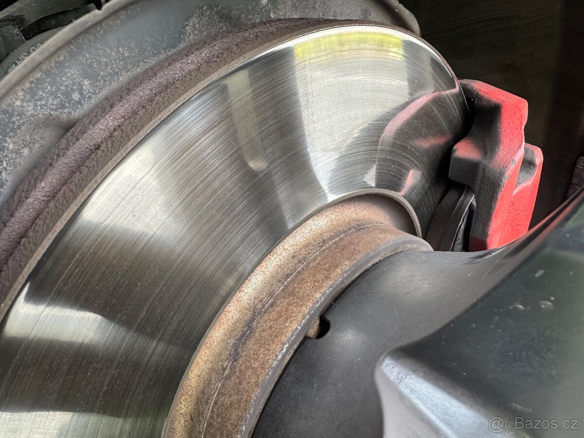 Škoda kodiaq 2.0tdi, rozvody, zimní+letní pneu, tažné - 14