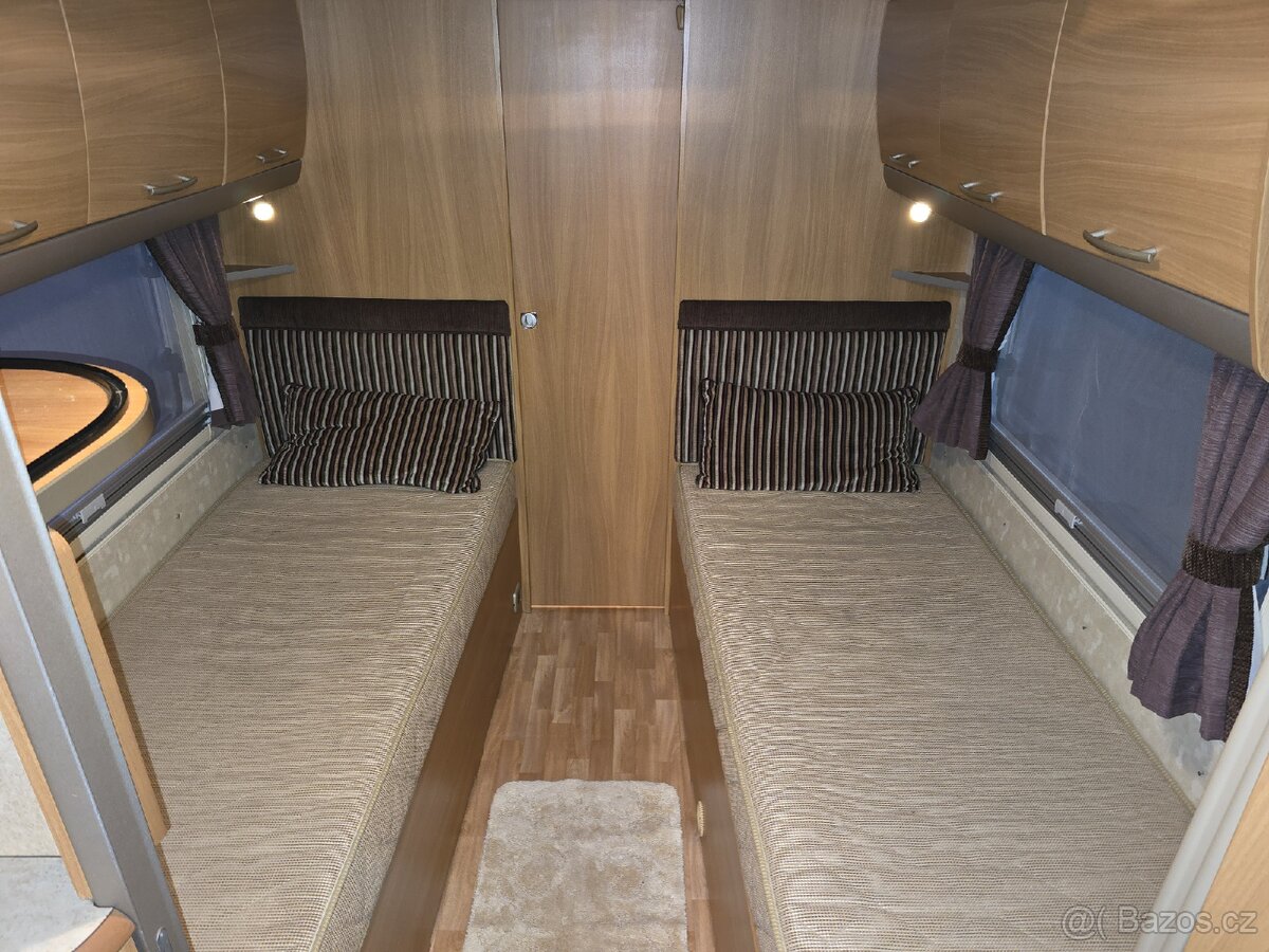 Karavan Swift Conoueror 655 Lux Pro 4/5 osob Pojezd - 14