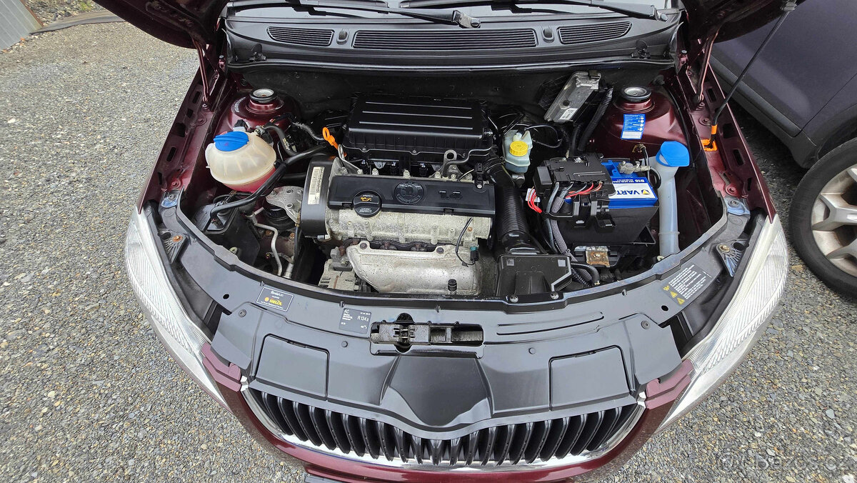 ŠKODA ROOMSTER STYLE PLUS EDITION 1.4 16V - 14