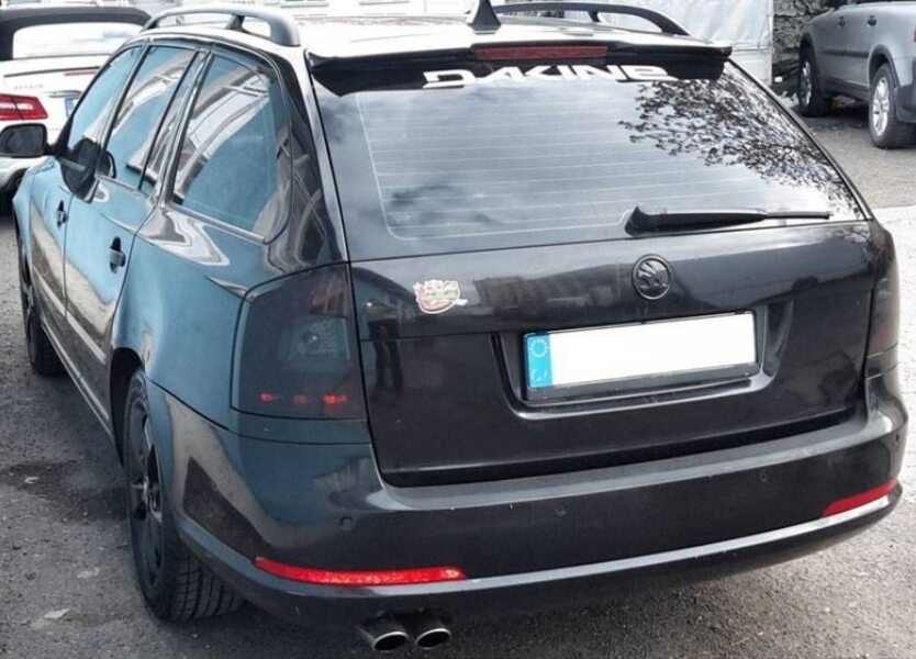 Skoda cerny znak cerne loga emblemy - 14