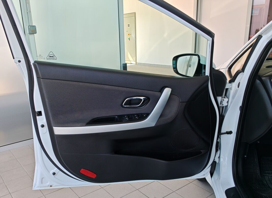 Kia Ceed SW 1.6 CRDI 100kW GOLD AT - 14