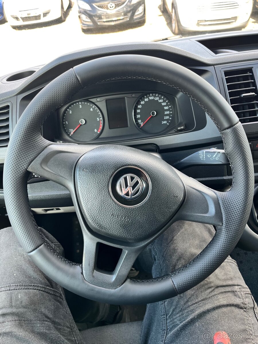 VW TRANSPORTER 2.0 TDI, 2019 Klima, 9 míst DPH - 14