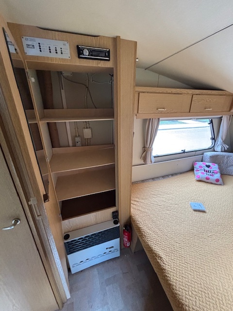 Prodám karavan KIP 40 - 14