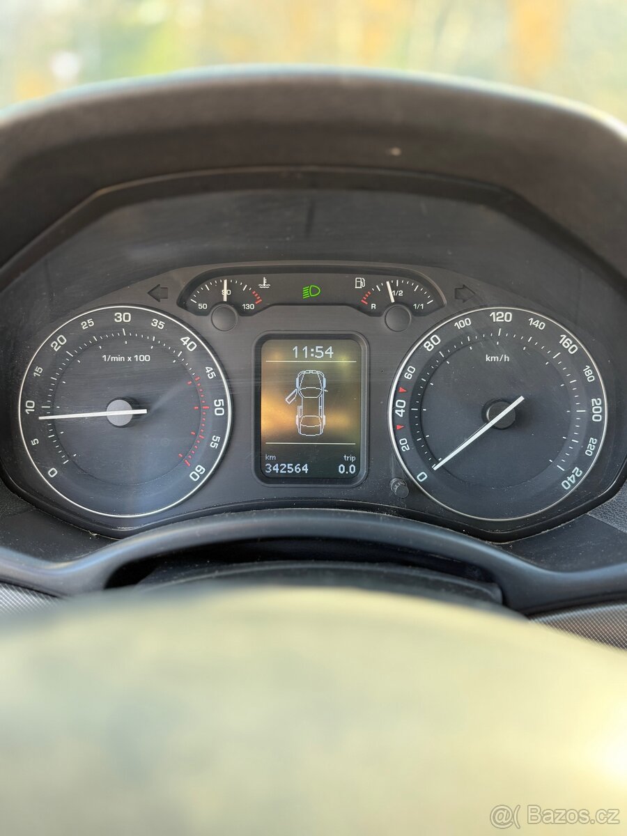 Škoda Octavia II 2.0 TDi BKD původ ČR - 14