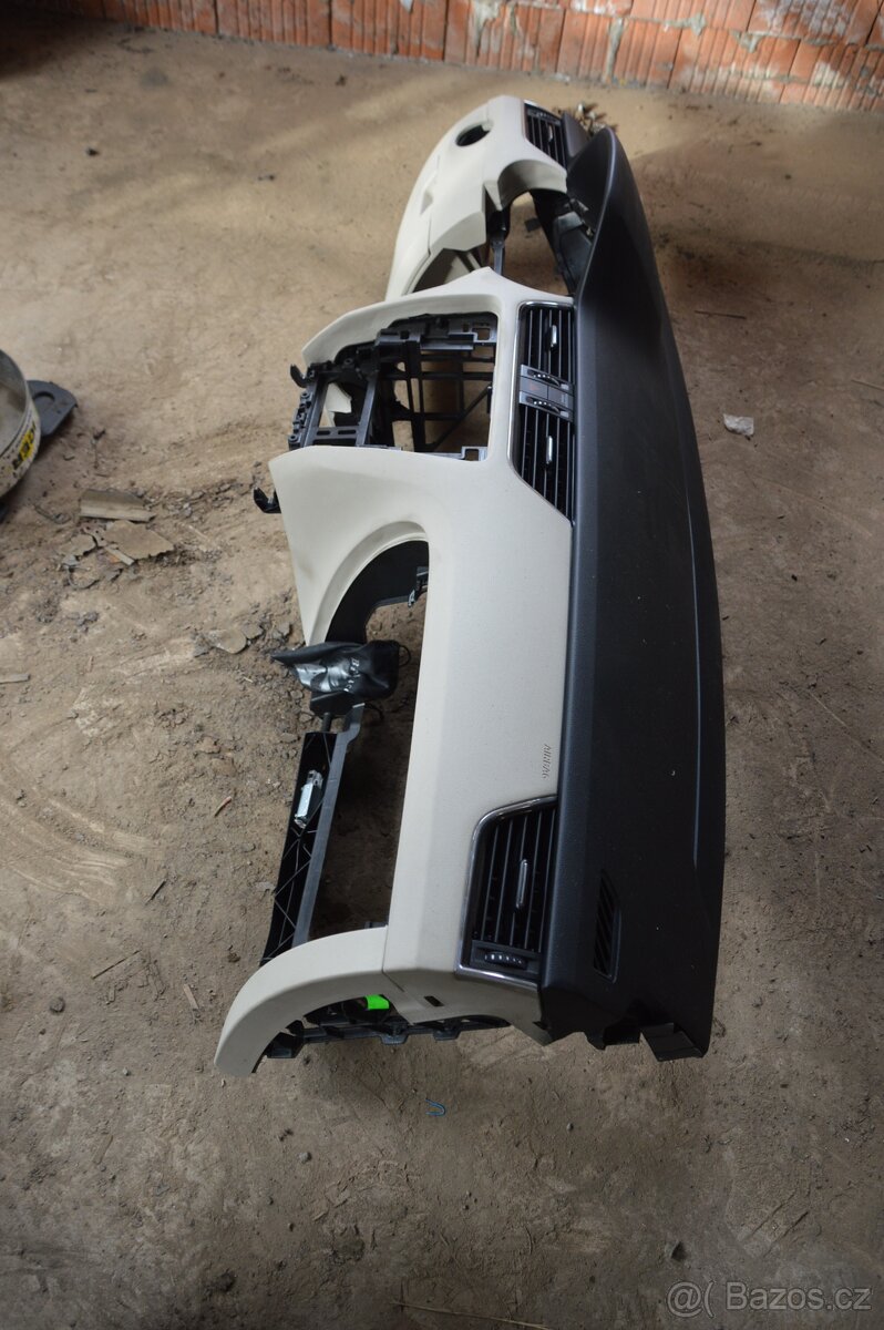 Octavia III combi 1.6TDI 81kW 4x4 NAVI ALU palubni deska - 14