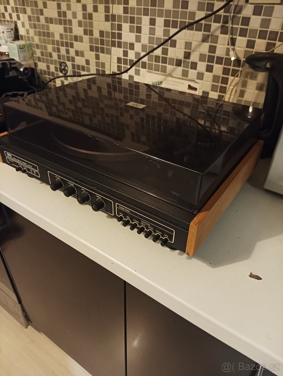 Tesla stereo gramofon NZC-431 - 14