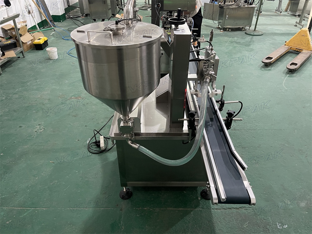 Stroj na plnění kapalin, automatický plnící stroj - 14