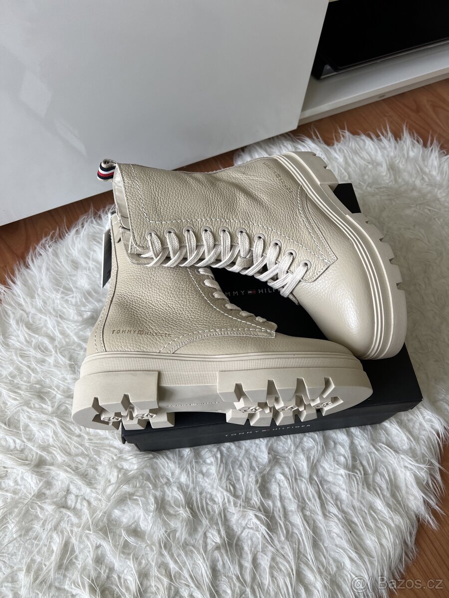 TOMMY HILFIGER DÁMSKÉ KOŽENÉ BOTY VEL.39 - 14