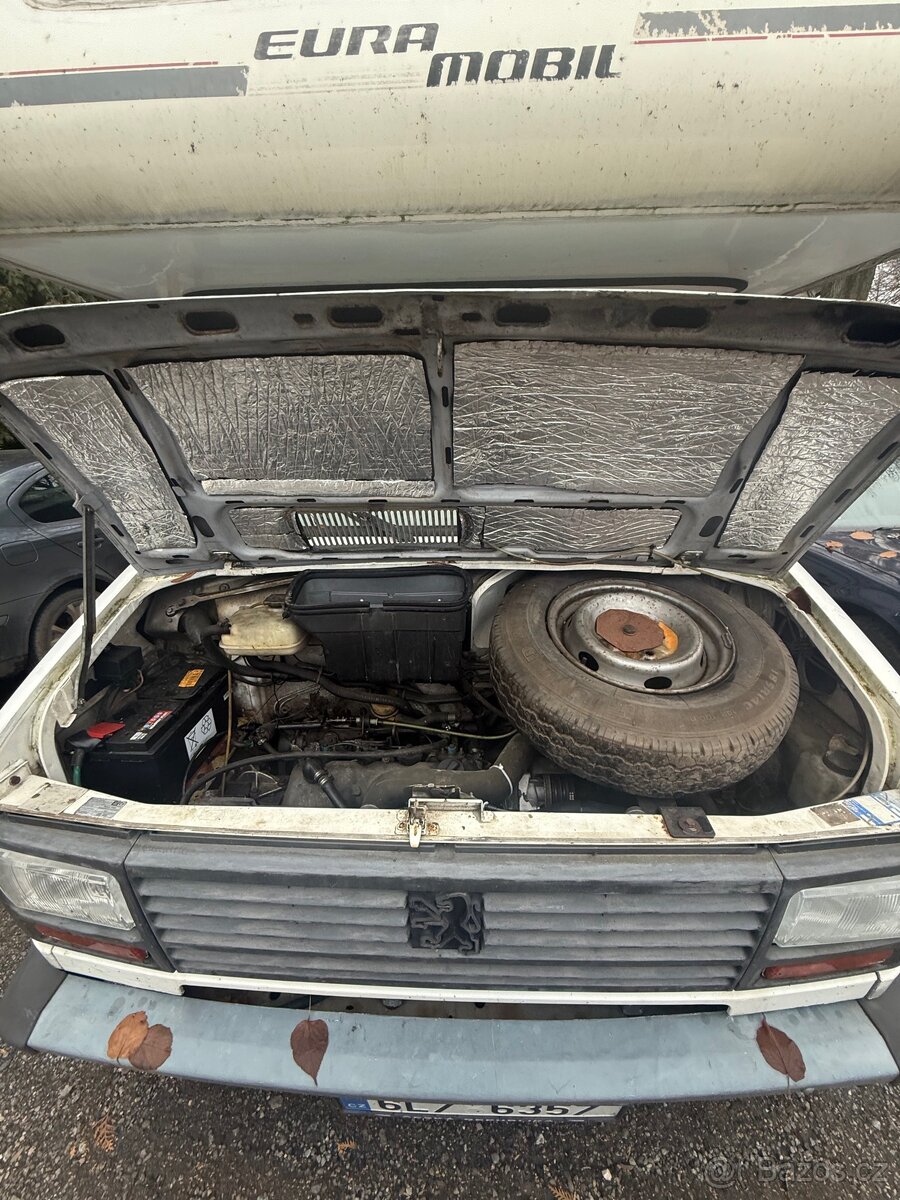 Obytný vůz Peugeot J5 - 14