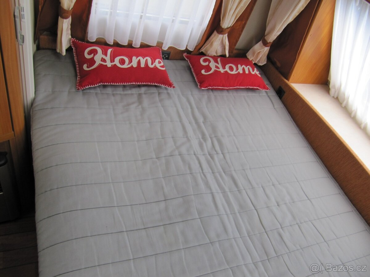 Prodám karavan Hobby 400 sf,model 2008 + mover, klima ,stan - 14